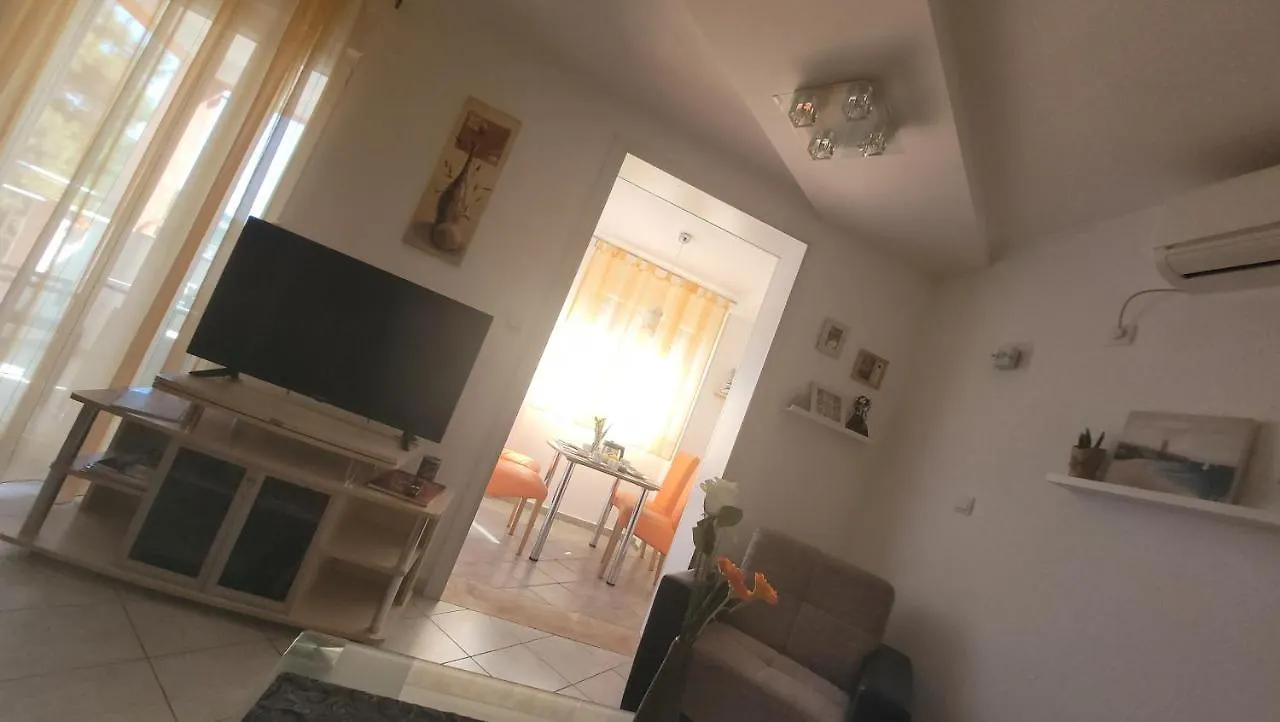 Apartman Moje Okrug Gornji 0*,  Croatia
